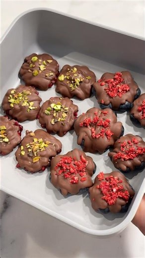 after school snack prep🫐🍓🥥🍫 #snacks #kidssnacks #healthyrecipes #snacksrecipe #asmrsounds