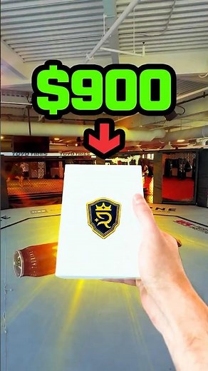 What's Inside of a $900 UFC Topps Box? 👀 #ufc