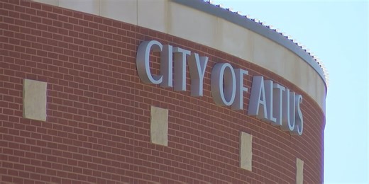 Altus officials issues warning on Mylar balloons, its unexpected impact