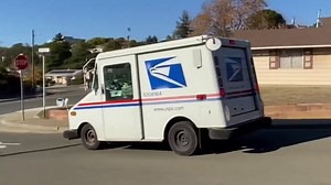 US Postal Service Mail Carriers Attacked in Oakland
