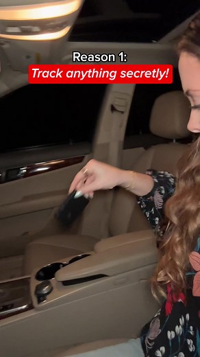 Keep your luggage safe and always within reach with SmarLock!  This smart lock lets you track your bags from your phone—perfect for frequent travelers and gym-goers. Say goodbye to lost luggage and hello to peace of mind. | KeySmart | Facebook