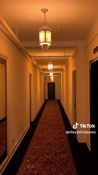 Blue Hour at Chateau Marmont: A Hollywood Experience