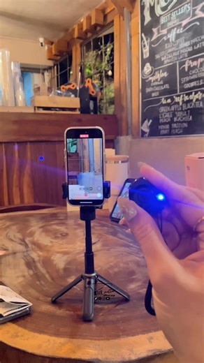 TNW T26 Selfie Stick Mini Extendable Phone Grip Tripod With Bluetooth Remote Control Mini Phone Grip Shooting For Vlogging Video #tw #selfie #contentcreator #vlogging #tripod | HUE.matter