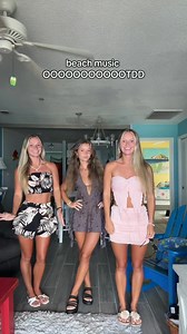 96K views · 1.9K reactions | she can’t handle two circulars #ootd #sisters | Sidneysentner | Facebook