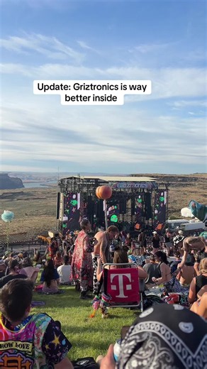 Don’t get me wrong the lines are still awful and I hope tomorrow is better, but THIS IS WHAT I CAME FOR #griztronics #thegorge #edm #subtronics #boogiet
