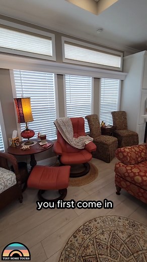 Would You Live in This Tiny Home? Community: Simple Life Cottages Manufacturer/model: Chariot Eagle Homes Sebring II | Tiny Home Tours