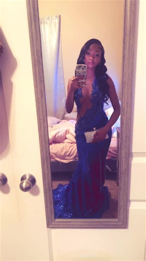 Elegant Blue Dresses for Prom Night