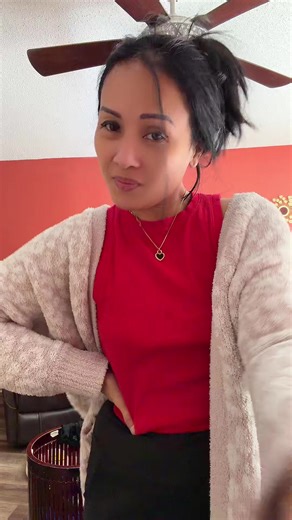 The greatest inspiration comes from being your true self. Your story matters, and I want to help you explore it further! If you're interested in my book, just drop a 'book' in the comments, and I'll share the link! Let's empower each other on this journey! #Authenticity #Inspiration #BookRecommendation #LifeJourney #beyourself