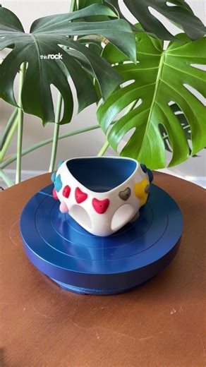 Etsy shop: Ava.Rona.Designs Preorders will close on Friday 9th so that I have enough time to make and ship pieces before valentine’s day 💙 Each mug is going to be unique and one of a kind, of course they’re all going to have the same vibe and overall appearance of the one I made but slight differences the the shapes of the holds just because I wanna keep them unique and one of a kind. You can choose the color inside your mug. Here are the options: blue(just like the one I made and my favorite ;