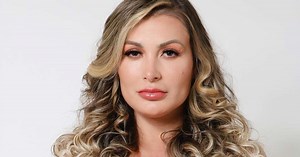 Andressa Urach rebate críticas por retorno à boate: "Quanto mais falam, mais meu bumbum cresce"