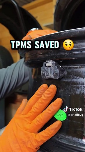 Follow these simple steps and never break your TPMS 👀 #tyreman #alloyrepair #wheelrefurb #cartok #mechaniclife