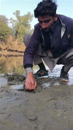 Extracting string drinks under sand river #experiment #lifehacks #wow #shorts