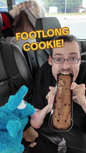 Footlong Cookie Prank ft. Ricky Berwick