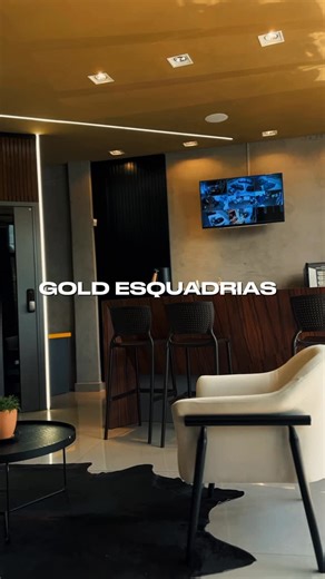 Gold Esquadrias on Instagram: "Showroom com peças de alto padrão, design moderno e muitas opções para sua casa, mande seu projeto e agende uma visita ✅✅✅✨✨✨✨"