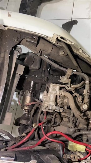 Semi Detailing Motor: Jasa Cuci dan Poles Terbaik