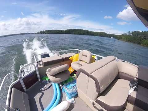 suntracker 22 xp3 tritoon from idle to full throttle 115 mercury 4 stroke