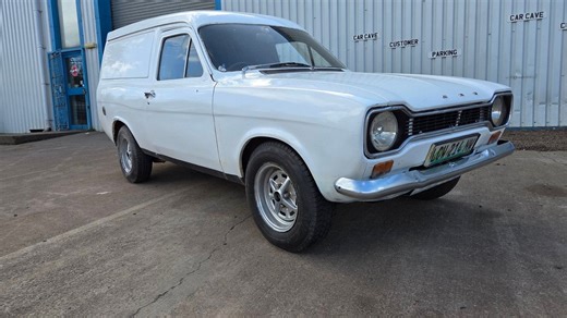 1972 Ford Escort Vit manuell, 4 växlar Högerstyrd i Storb...