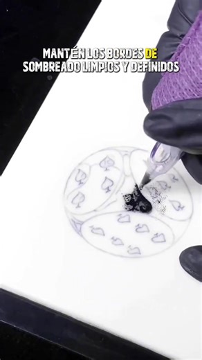 Tutorial para tatuar realismo ✅ #tattoo #tattoorealista #tatuajes #aprendetattoo #tattooiniciante #cursodetattoo #reelstattoo #pielsintética #tattooing #tattoogi̇rl #tattooist Créditos: go_stelaw | Tatuajes_Roses