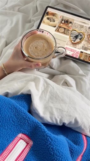 sierra lillies | BSc nursing student on Instagram: "Internal medicine / acute med clinical shift (week 4/11) 🩺🐆 — scrubs + jacket @jaanuu — shoes @goclove — bag @shopskrubs — skincare @larocheposay — compression @juycompression — coffee @nespresso.ca — pyjamas @walmartca — @makeupbymario @rhode @ultrahumanhq @hatchforsleep #vlog #studentvlog #ditl #ditlvlog #studentvlog nursingstudent nursingmotivation studentnurse nursingassistant futurern scrublife"