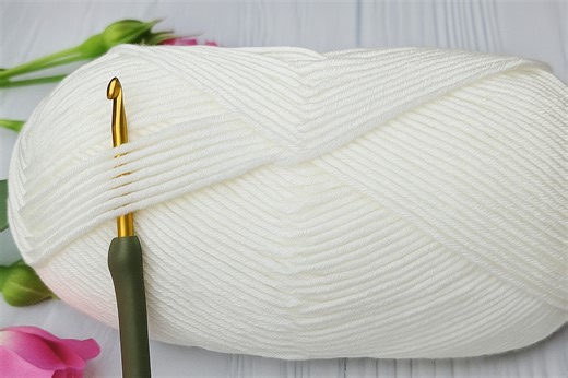 Oh my good 😳 This is incredibly! Beautiful The Easiest 2 row crochet pattern. #crochet #knitting #design #diy | Crochet crafts