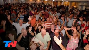 1.1M views · 4K shares | Indignación por una fiesta y baile para 500 adultos mayores en Entre Ríos El evento se hizo en Crespo y fue denunciado por una enfermera que llegó al lugar para asistir a una persona con problemas respiratorios. No se cumplió con el distanciamiento social, ni el uso de protocolos sanitarios. | TN Todo Noticias | Facebook