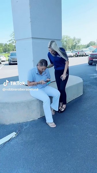 What’s your credit score?! We really don’t care, come in and see us! #fypagee #ford #carsaleshumor #carsaleswoman #capcut #viralvideos #whatwedo #cute #fordwatchme #viral #foryoupage @Maggie Delk @Chlo🤎