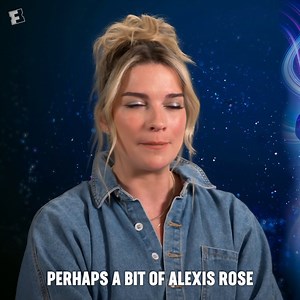 18K views · 160 reactions | Annie Murphy explained how her character Chelsea in #RubyGillman #TeenageKrakenMovie is a little bit like Alexis in #SchittsCreek 隆‍♀ See her performance on the big screen in theaters this Friday! 's —> fandan.co/RubyGillmanTeenageKraken | Fandango | Facebook