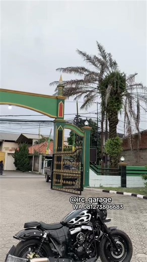 ALHAMDULILLAH FINISH BOBBER BENELLI JOK LIPAT NON KOPLING ....BASIC YAMAHA JUPITER MX 135 CC PESANAN KAKA KITA DARI JAMBI SUMATERA. *TEMPAT JUAL MOTOR CUSTOM * CUSTOM MOTOR * RESTORASI HARGA MULAI DARI 19-48 JT an {untuk Unit pajak hidup} . .. ... .... Spesial Pre Order di IRC_GARAGE √Pengerjaan 2-3 Minggu √ Surat lengkap pajak hidup √ Request konsep/ Warna Custom √ Part Baru √ Garansi mesin & part-part 1 bulan √ Siap bantu kirim se INDONESIA 🇮🇩 WA : 081273806683 #irc_garage #fyp #fypシ #bobber
