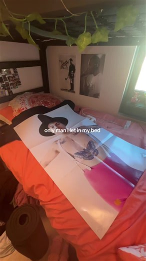 im having his baby it’s none of your business. ARE WE EXCITED FOR HIS NEW SONG i love harry styles. #harrystyles #onedirection #music #newmusic #viral