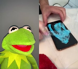 #duet with @rickylax NO WAY !!!! #kermitthepuppet #kermitthefrog #satisfying #noway #kermit