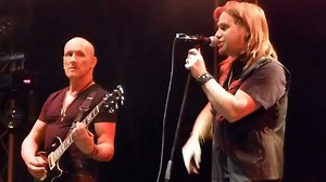 VIVIAN CAMPBELL: I Wouldn't Be Doing LAST IN LINE If RONNIE JAMES DIO Was Still Alive