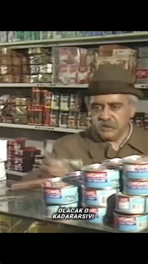 Olacak o kadar | Levent Kırca on Instagram: "Daha fazlası için takip edin . . . 🎭 Olacak O Kadar Tür: Komedi, hiciv, skeç programı Yayın dönemi: 1986 – 2010 Yapımcı: Levent Kırca Yayınlandığı kanallar: TRT 1, Star TV, ATV, Kanal D, Show TV Bölüm süresi: Yaklaşık 45 dakika Ülke: Türkiye Dil: Türkçe 📖 Konu Olacak O Kadar, Türkiye’deki güncel olayları ve siyaseti ele alan bir skeç programıdır. Her bölümde farklı konular mizahi biçimde işlenir. Levent Kırca’nın “eleştirel ama güldüren” tarzı progr