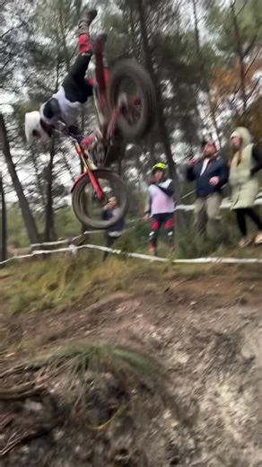 Trailbound🔶Ride Diamonds🔶TBC on Instagram: "When a trials comp look like a hard enduro race! 🎥 @jorbabrothers #DiamondFail"
