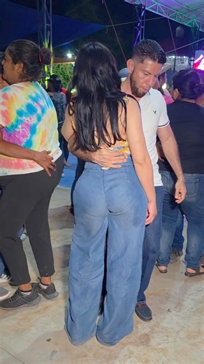 32K views · 277 reactions | Pero que bonito se baila en mi linda Tierra Caliente  | El Canal del Guerrerense | Facebook