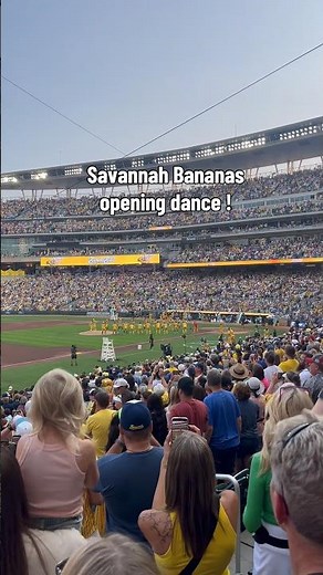 The Savannah Bananas CRAZIEST Opening Dance Yet! 🍌🔥 #bananaball