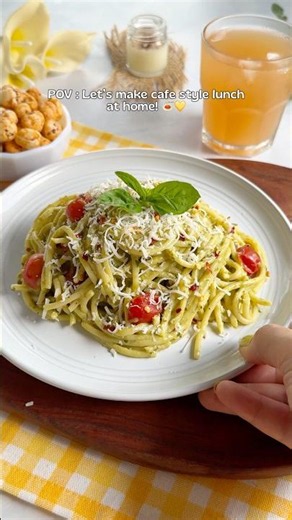 Creamy pesto pasta 💚 #weekendvibes #pastarecipe #pestopasta #spaghetti