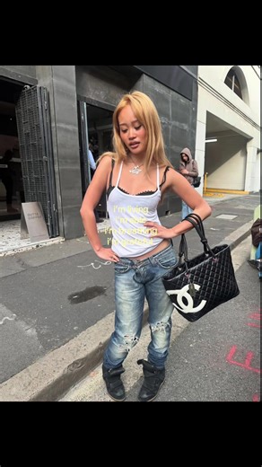 Creating Inspirational Moodboards for Fashion Lovers