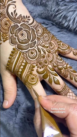 Arabic Henna #backhandmehndi #mehndi #hennadesign #mehndidesign #hennatutorial #music #newsong