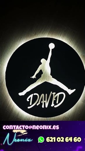 El Regalo PERFECTO para un Fan de Jordan: Letrero LED Jumpman con Nombre Personalizado