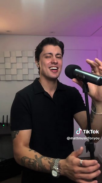 Understanding 'Sweet Caroline' by Neil Diamond