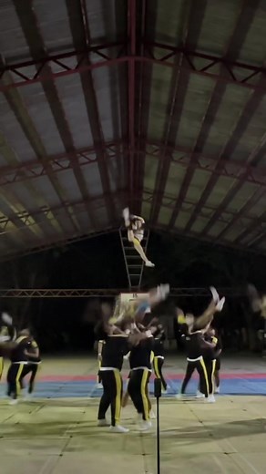 Cheerleading Stunts: Tips for Homegirls to Shine