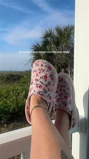 Crocs with No Socks: Cute New Crocs Design Worth Buying