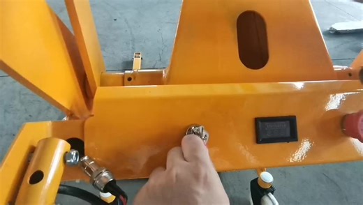 Mini Electric Pallet Stacker Capacity 500kg Portable Multi-fuctional Crane Lifter