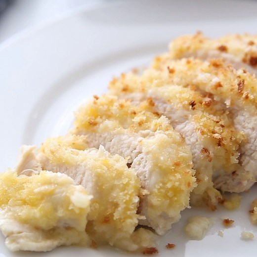 46 reactions · 394 shares | SWISS CHEESE CHICKEN is the easiest weeknight meal! Chicken breasts covered in creamy sauce + cheese and topped with crispy bread crumbs! FULL RECIPE >> https://www.halfscratched.com/swiss-cheese-chicken/ | Half-Scratched | Facebook