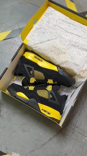 🚨 New release alert🚨 Your chance to cop the Air Jordan 4 'Yellow Thunder' is here for JDX members only. Head to link in bio to enter 👊 #JD #JDSports #Nike #Jordan #Jumpman23 #Sneakers #Trainers #SneakerHead #OOTD #FYP #Jordan4Thunder