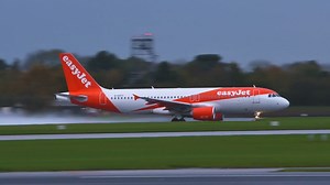 Wet Runway Takeoffs Caught on Camera