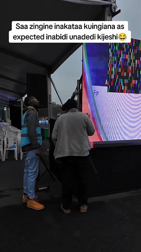 When you set up and it doesn't enter itself 😂 #kenyaledscreens #led #kenyantiktok #nairobi #kenya #ledscreen #graduation2024 #KU55thGraduation