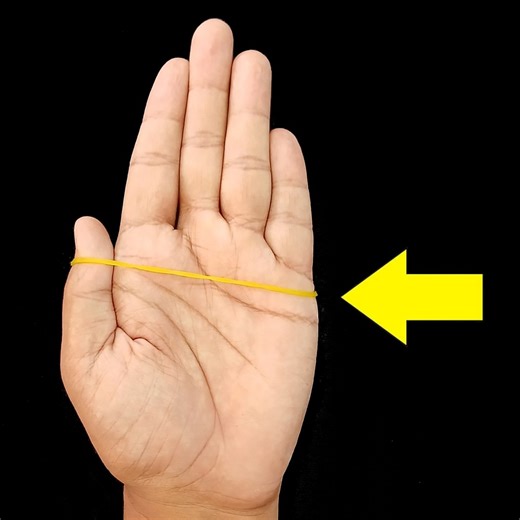 In this video you will see 10 easy magic tricks. You will see rope magic tricks, card magic tricks, rubber band magic tricks and money magic tricks. Hope you will love this video. #rope #card #money #rubberband #magic #magictricks #magictrickguru | Magic Trick Guru