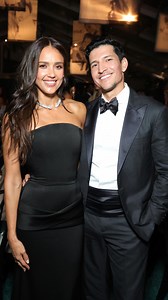 MTV UK on Instagram: "Jessica Alba & Danny Ramirez are Instagram official! 凉 what a GORGEOUS couple 懶 #JessicaAlba #DannyRamirez #MTVCeleb"