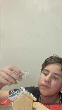 My first gingerbread house 🌲☃️